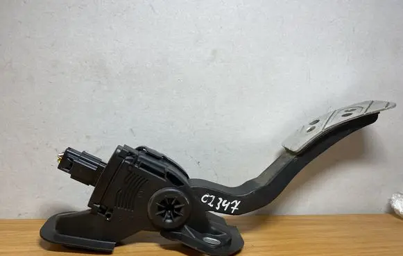 Mazda 6 Accelerator throttle pedal GS8T41600 C2347
