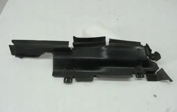 Audi A4 S4 B9 Intercooler air guide/duct channel 8W0121284AM