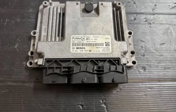 Ford Fiesta Engine control unit/module DA6A12A650LA 0281030888