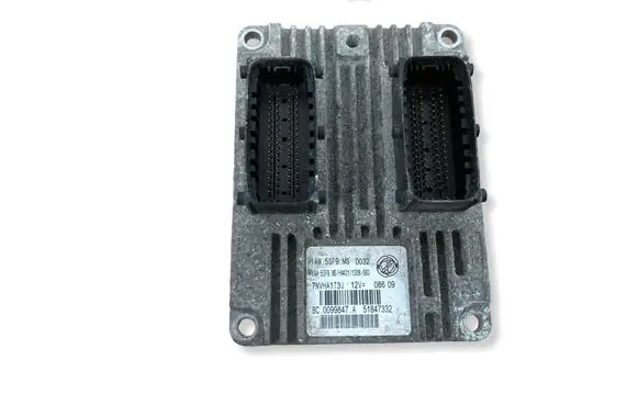 Fiat 500 Engine control unit/module 51847332 0099847A 7NVHA1T3J