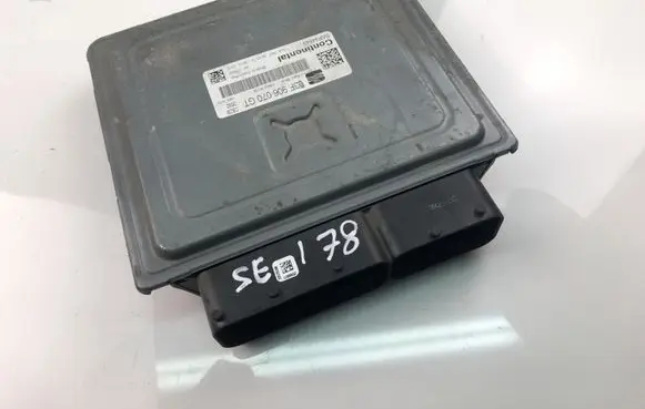 Seat Ibiza IV (6J,6P) Engine control unit/module 03F906070GT