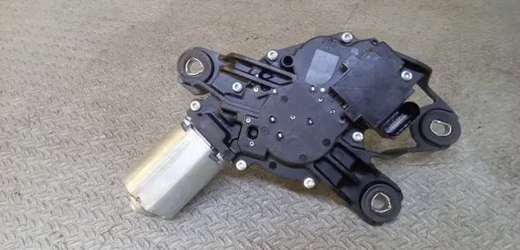Volkswagen Golf VI Rear window wiper motor 5K6955711A 0390201826