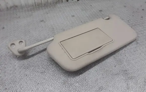Sun visor