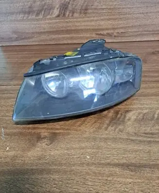 Audi A3 S3 8P Headlight/headlamp 8P0941003A 0301206201