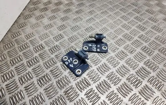 Mercedes-Benz Sprinter W906 Front door hinge set 