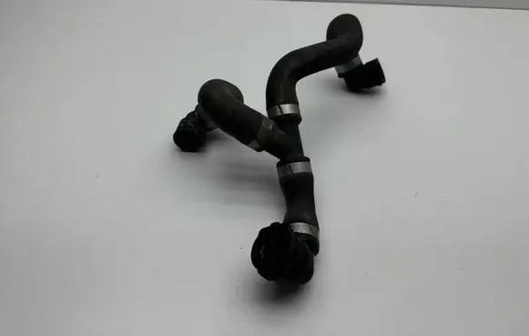 Mercedes-Benz C W205 Engine coolant pipe/hose A2055013984