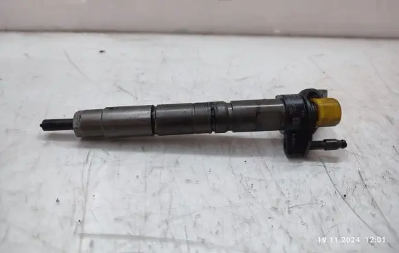 Mercedes-Benz E W212 Fuel injector 0445116026