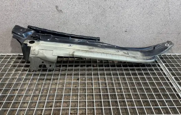 Audi Q7 4L Fender mounting bracket 4L0805157 4L0805175 4L0805920