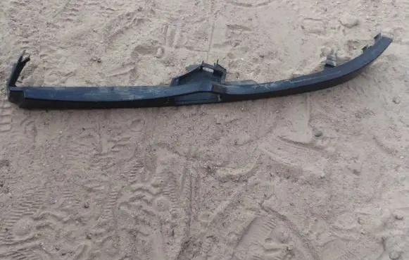 BMW 3 E46 Under headlight/headlamp trim 7030551