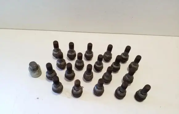 Audi Q3 8U Nuts/bolts 