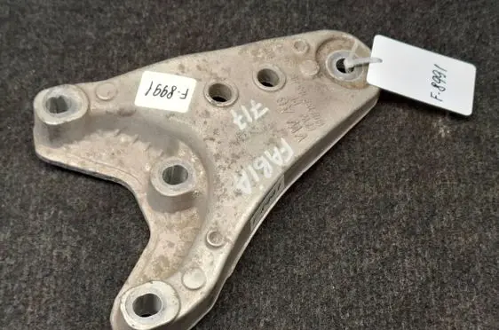 Volkswagen Fox Engine mounting bracket 6Q0199185AB