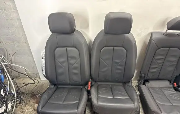 Audi Q3 F3 Interior set 3Q0959247