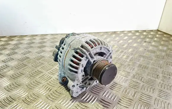 Volkswagen Golf V Generator/alternator 06F903023F