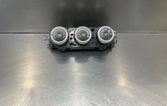Mitsubishi Outlander Climate control unit 7820A115XA 6L04A 3853247