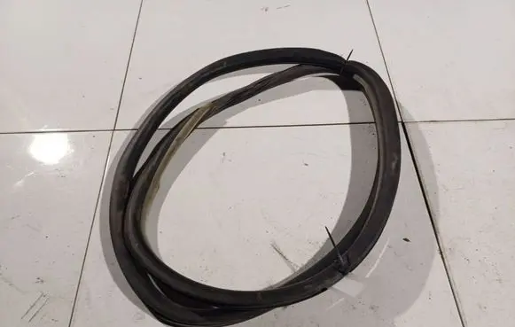 Audi A3 S3 8P Rubber seal front coupe door 