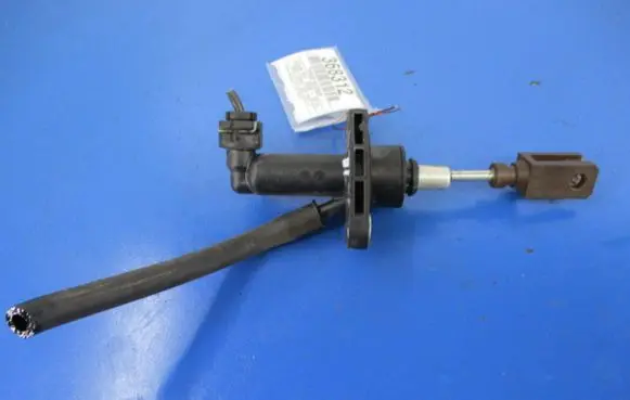 Suzuki SX4 Clutch master cylinder 23810-79J21