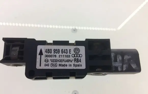 Audi A8 S8 D3 4E Airbag deployment crash/impact sensor 4B0959643E