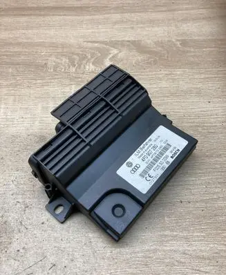 Audi A6 S6 C6 4F Power management control unit 4F0907280 4F0910280