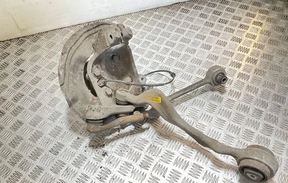 BMW 1 E82 E88 Front wheel hub 6764444