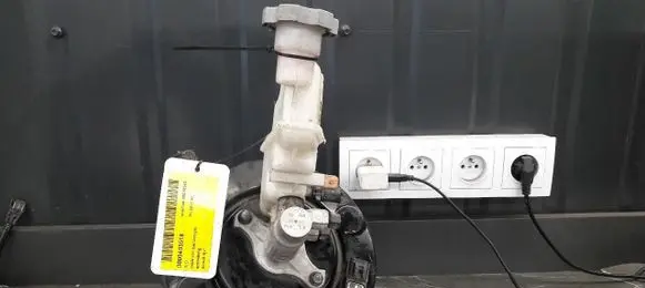 KIA Rio Brake booster