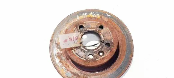 Opel Astra J Rear brake disc neventiliuojamas