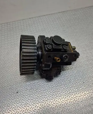 Opel Astra H Fuel injection high pressure pump 0055206679 3244124 02001104467