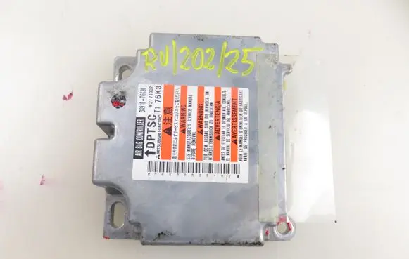 Suzuki Grand Vitara II Airbag control unit/module 3891076K30