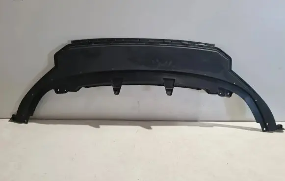 Volkswagen Jetta VI Front bumper skid plate/under tray 