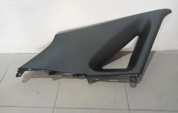 Hyundai i30 (C) pillar trim