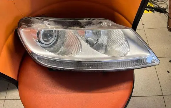 Volkswagen Phaeton Headlight/headlamp 3D1941016H 89007345