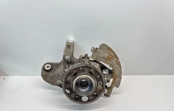 Rear wheel hub