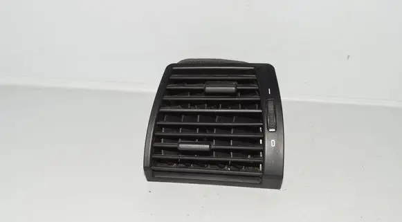 BMW X5 E53 Dashboard side air vent grill/cover trim 8402215