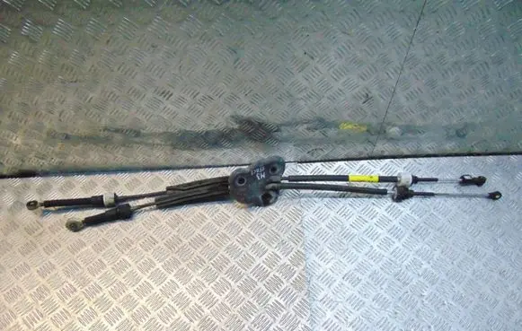 Renault Megane I Gear shift cable linkage 