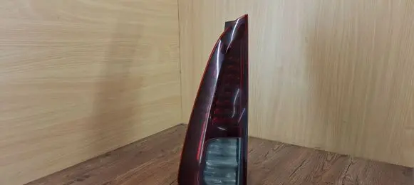 Renault Espace IV Rear/tail lights 8200394722