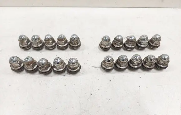Peugeot 4007 Nuts/bolts 