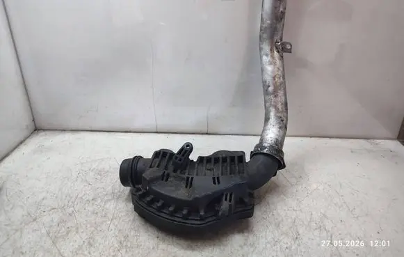 Mercedes-Benz C W204 Intake resonator A6421402787