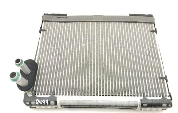 Maserati MC20 Coolant radiator