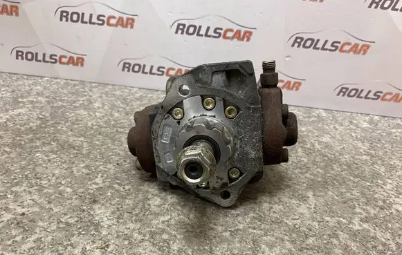 Toyota Avensis T220 Fuel injection high pressure pump 221000G010