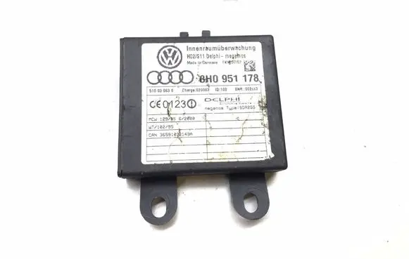 Audi A4 S4 B7 8E 8H Alarm control unit/module 8h0951178 K3847