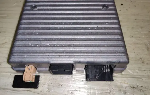 Opel Astra J Bluetooth control unit module 13353284