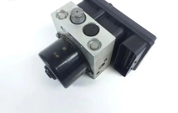 Nissan Navara D40 ABS Pump 47660EB33A KL5259
