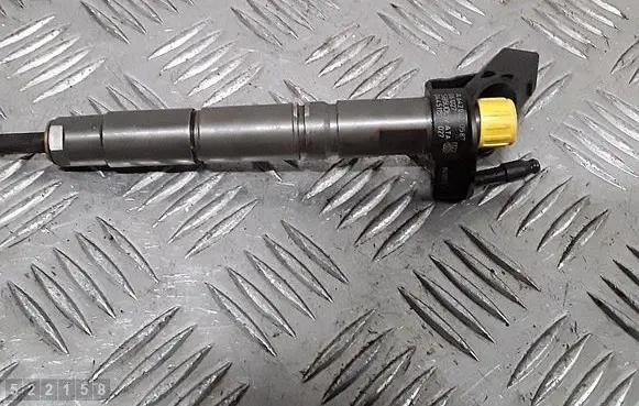 Chrysler 300 - 300C Fuel injector 0445115027 A6420700587