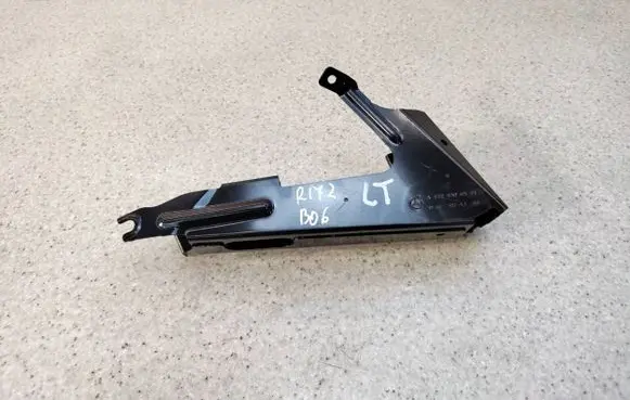 Mercedes-Benz SLK R172 Bracket in trunk/boot A1726300331