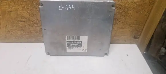Toyota Avensis T250 Engine control unit/module 8966105C71 MB1758009410 1758009410