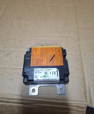 Nissan Qashqai Airbag control unit/module 988204EH0C 627260200 AE4EH1630102F2
