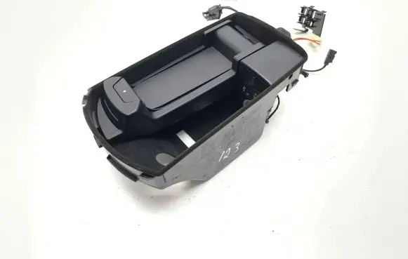 BMW 7 F01 F02 F03 F04 Glove box 9157022 51169157022
