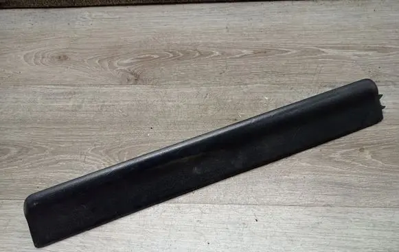 Volvo V70 Other sill/pillar trim element 31250823