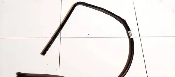 Honda CR-V Rubber seal front coupe door 