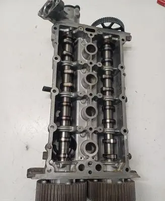 Volkswagen Golf VI Camshaft 04E103479