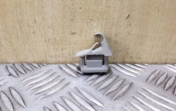 Sun visor clip/hook/bracket